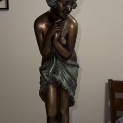 Bronze Statue 