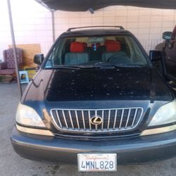 Título Limpio En Mano