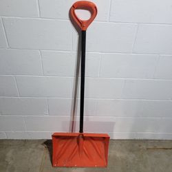 Snow shovel 