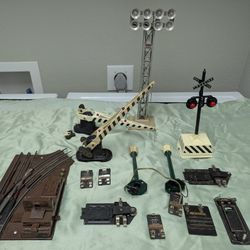 Lionel Vintage Accessories, Crossing Guard Switch Track Etc
