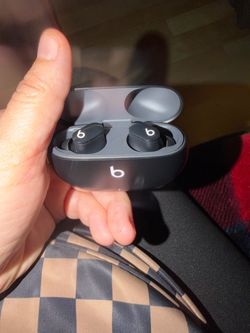 Beats Studio buds