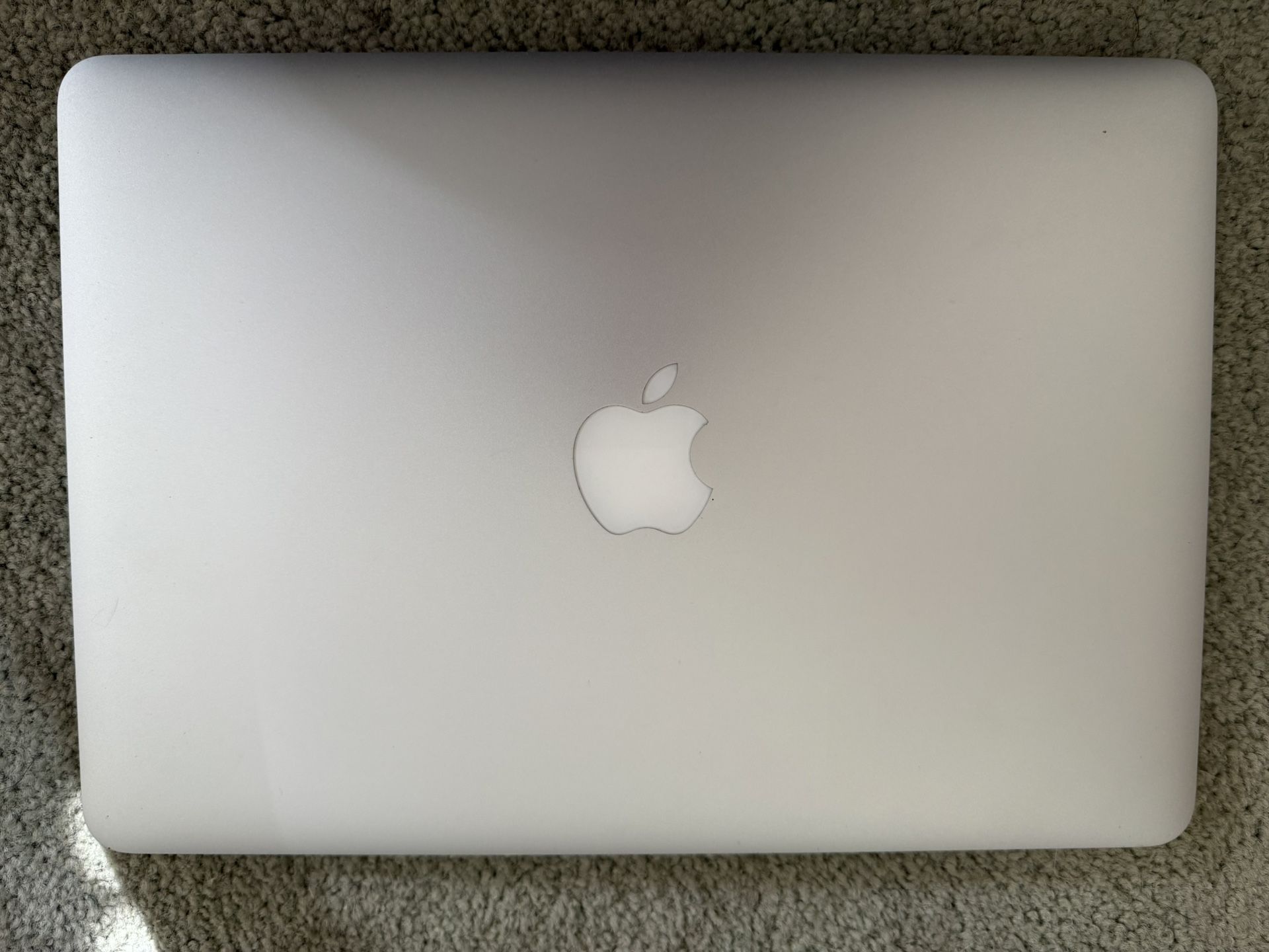 Excellent Used MACBOOK Pro A1502 Laptop Charging Brick Cable & Box Case And Screen Protector