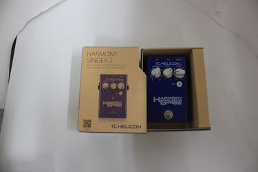 TC-Helicon Harmony Singer 2 Vocal Harmony and Reverb Pedal