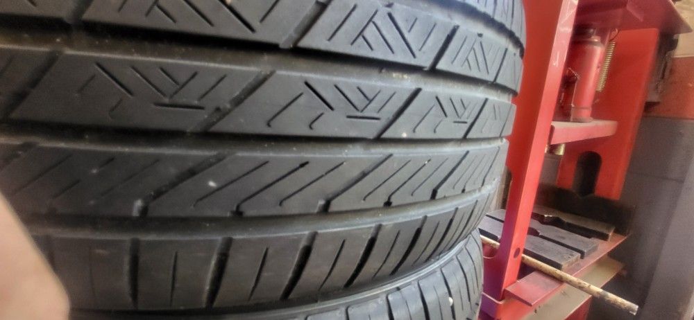 215/45R17