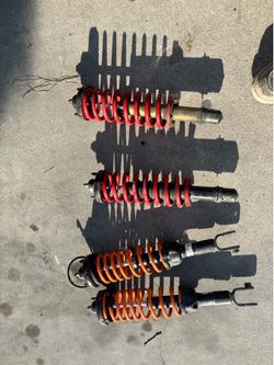 Civic struts