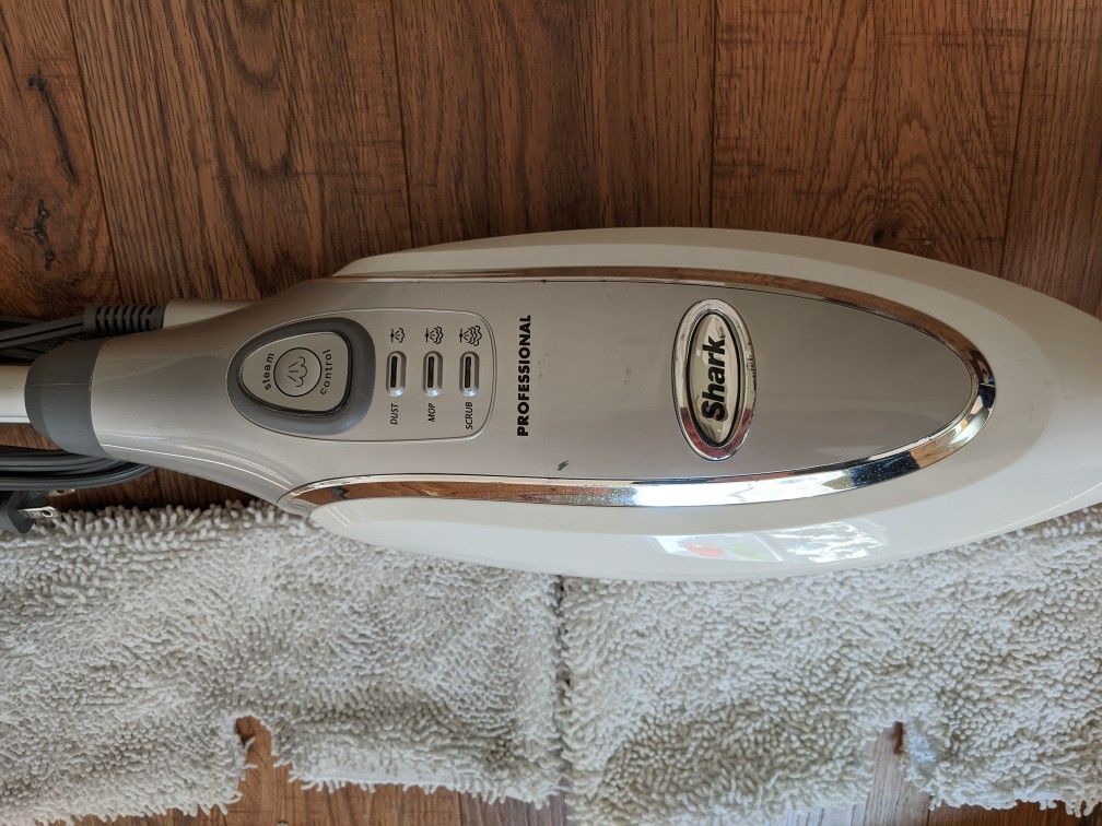 Shark pro steam mop S3601 for Sale in Edmonds, WA OfferUp