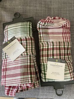 Target Threshold Flannel / Plaid Christmas Cloth Napkins 