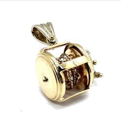 10K YG Reel Pendant EPJ029773