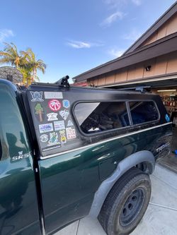 Camper shell