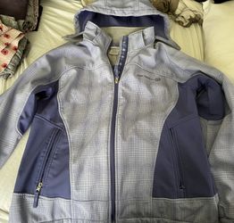 Large Free country coat $10