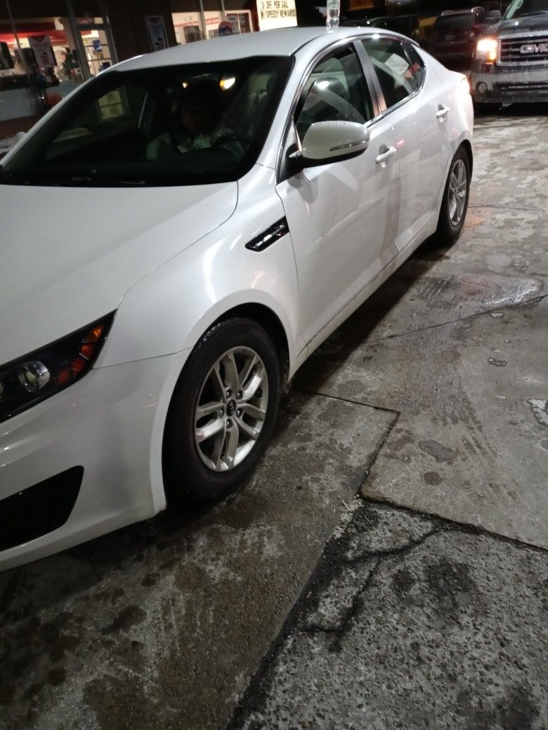 2011 Kia Optima 