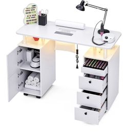 Manicure booth station
