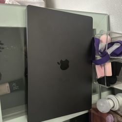 16'MB PRO: APPLE M3