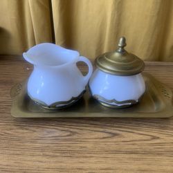 Vintage cream and sugar set