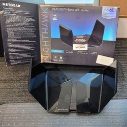 Netgear NIGHTHAWK AXE11000 TRIBAND ROUTER