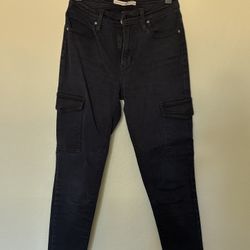 Levi's Black Ankle Cargo Jeans - 721