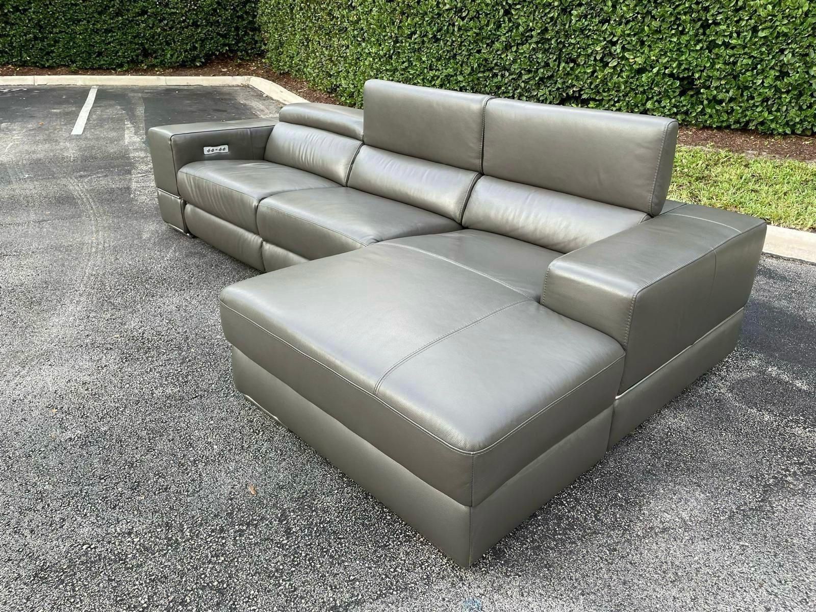 Sectional Couch/Sofa - 3 Months Old - Gray - Recliner - Delivery Available 🚛