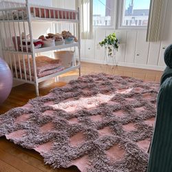 Brand New 4x6 Pink Diamond Shag Rugs