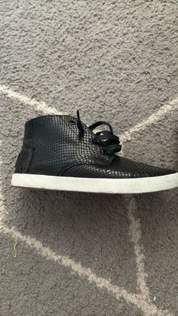 Toms 6.5 women shoe