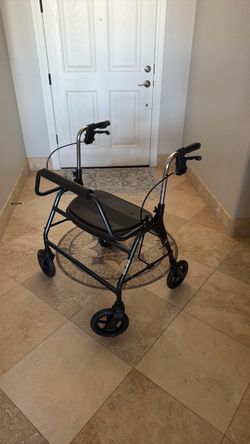 Nova X-wide Walker up to 500lbs