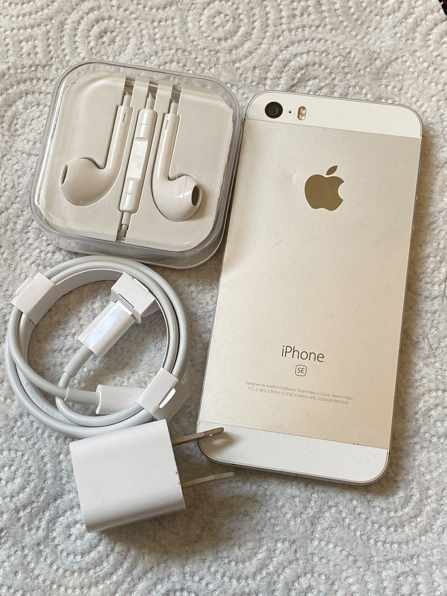 iPhone SE unlocked for all carriers