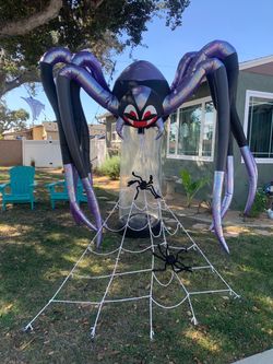 Spider blow-up 11-12 feet tall