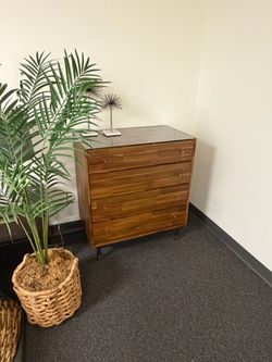 Solid wood chest drawer