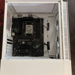 PC Parts MSI MB AMD Ryzen 5 7600 6-Core, 12-Thread PC Case RGB READ DESCRIPTION PICK UP ONLY NO TRADE 👉FIRM ON PRICE👈 💲225 FOR All ONLY CASH 💵