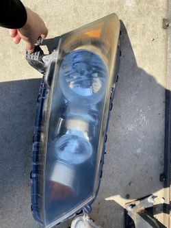2008 Honda Accord headlights