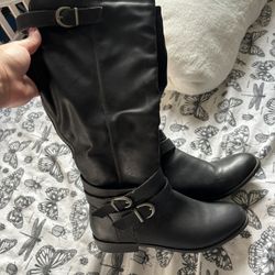 New Black Boots