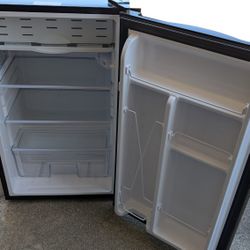 Everchill 12V RV refrigerator 