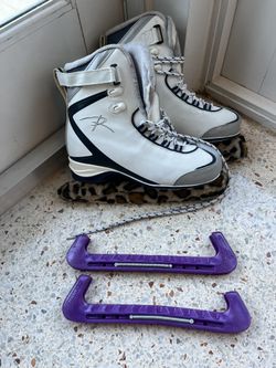 Riedell Woman’s Ice Skates