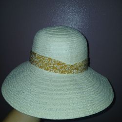 Womens Cream Color Hat