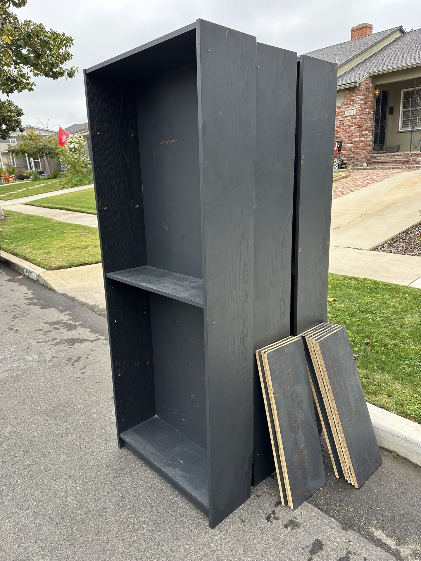 FREE IKEA Billy Bookcases With Shelves 