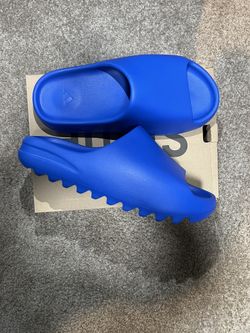 Yeezy Slide Azure Size 10