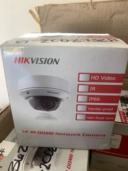 HIK Security Cameras - Set of 7 Excellent Condition