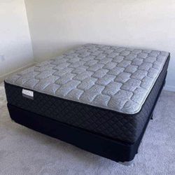 Luxury Mattress $20can take one home, read Below