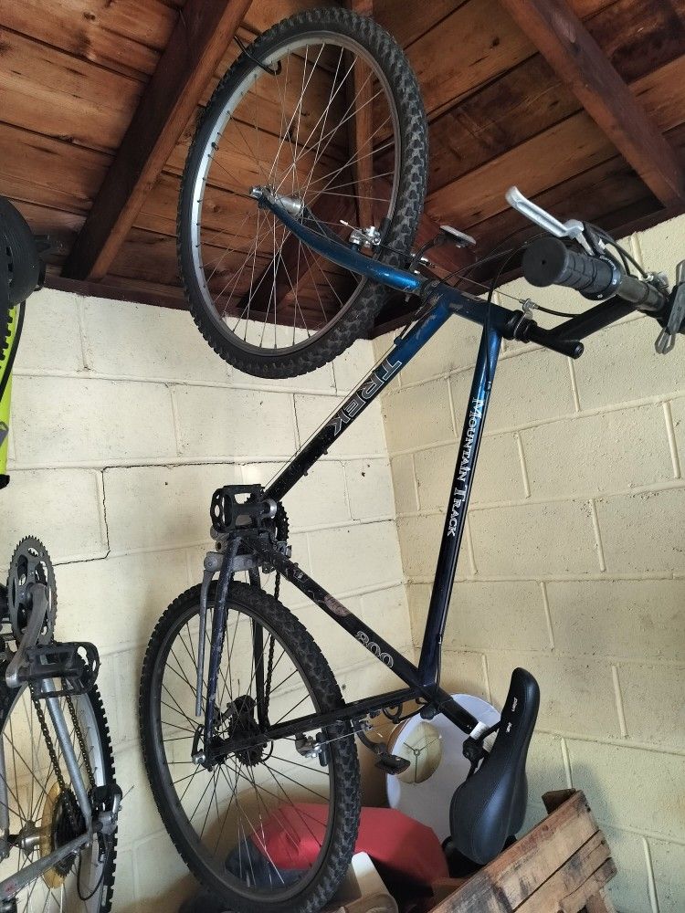 Men's Trek Mountain Track 800