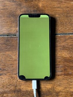 IPhone 13 - Cheap for Parts or Repair – $15 (South Natomas) Available Today, Can Meet Asap