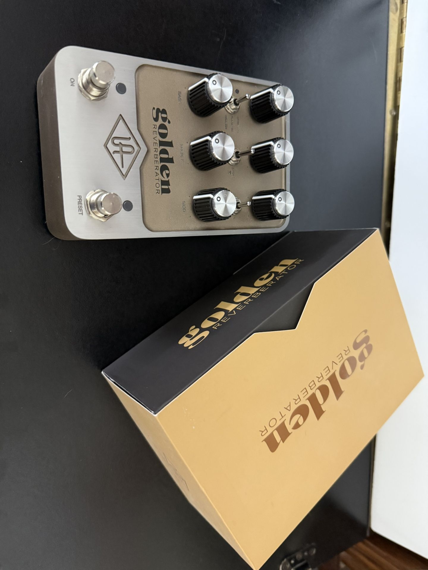Universal Audio UAFX Golden Reverberator