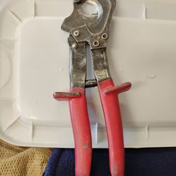 Klein electrical wire cutter