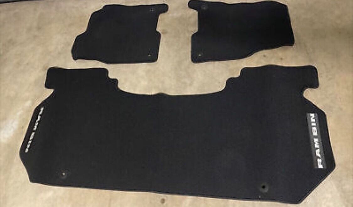 2019-2021 DODGE RAM 1500 FRONT & REAR CARPETED CREW CAB FLOOR MATS OEM USED