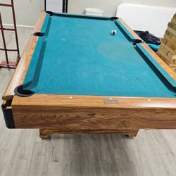 200$ Pool Table 