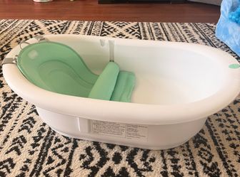 Frida baby bath tub