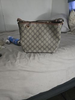 New never used gucci bag