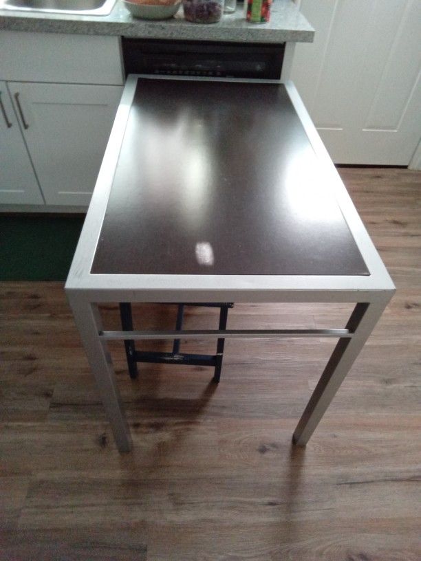 Small Kitchen Table 