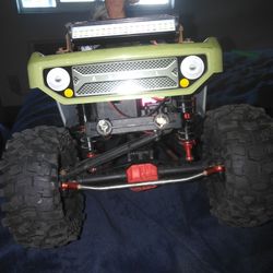 Axial RC 1:16 scale