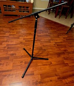 Microphone stand