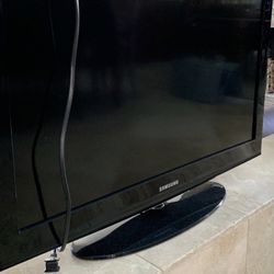 Samsung 32” Television 