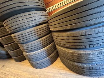 295/75r22.5 llanta usada
